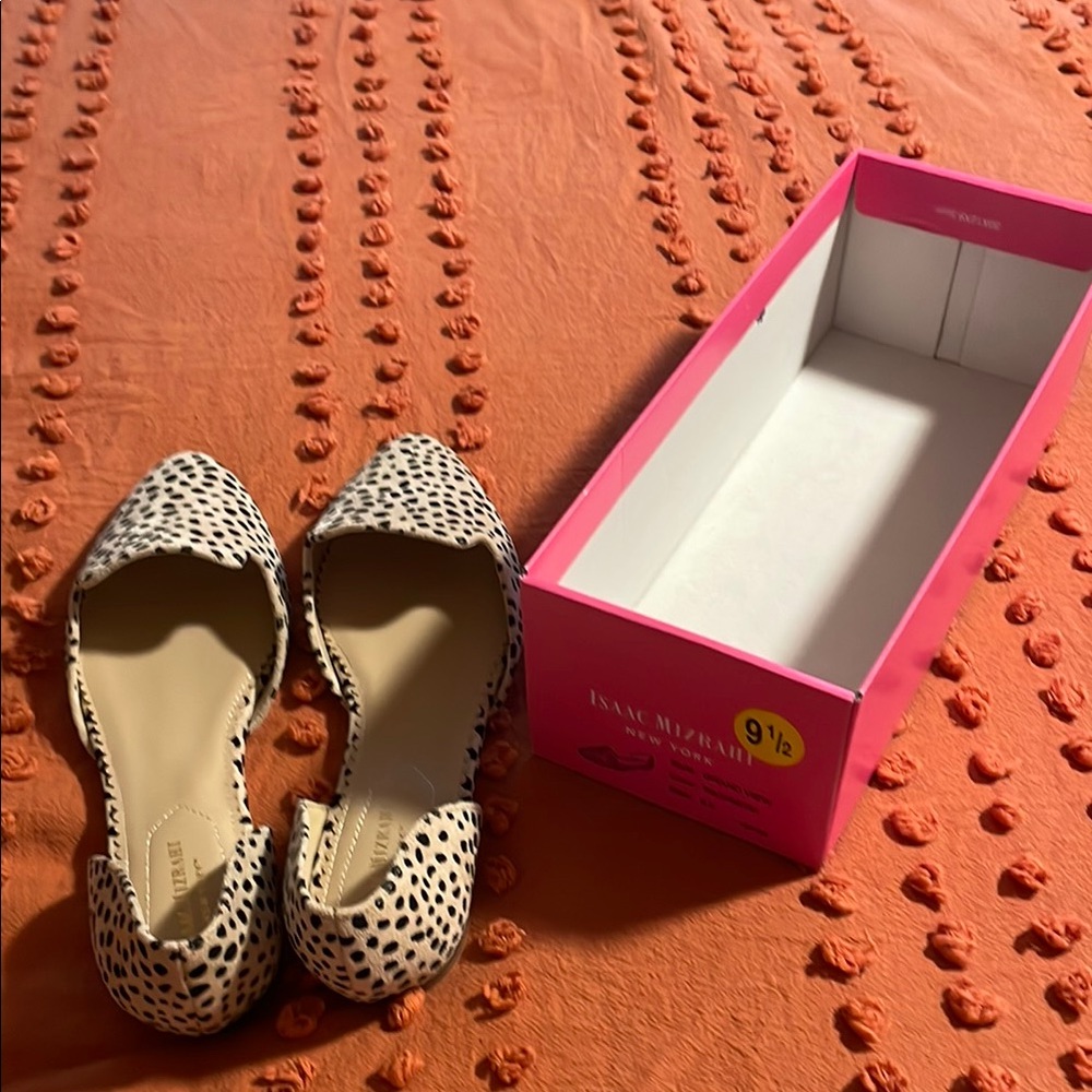 Isaac Mizrahi Women's Leopard Print Flats